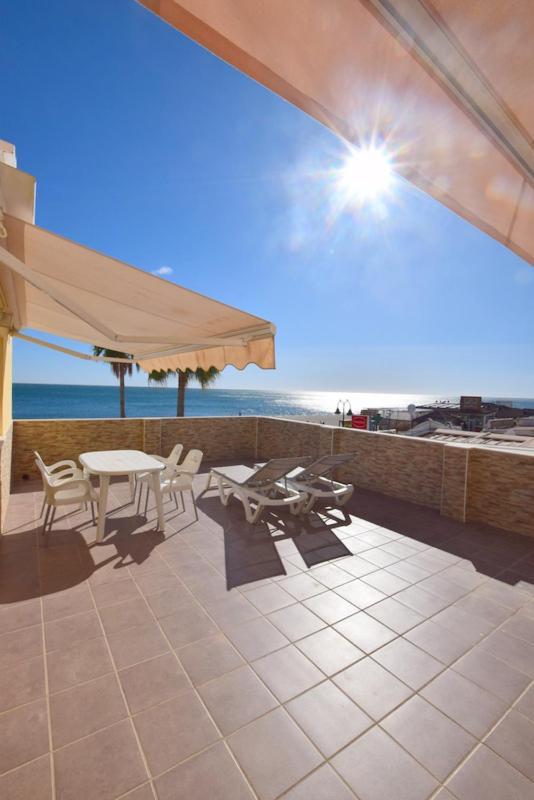 Carihuela 1ª Linea De Playa Apartment Torremolinos Bagian luar foto