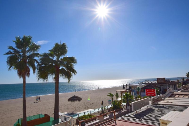 Carihuela 1ª Linea De Playa Apartment Torremolinos Bagian luar foto